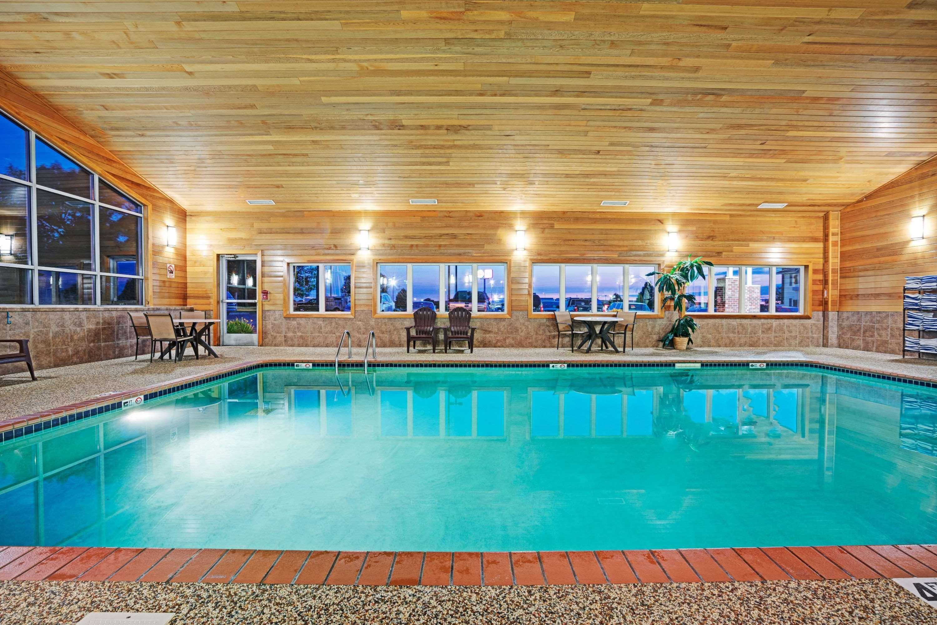 Super 8 By Wyndham Rogers Minnesota Exterior foto